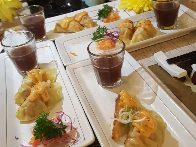 Gambar Makanan Gyoza Bar 10