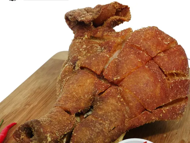 BongChi's Crispy Pata Food Photo 18