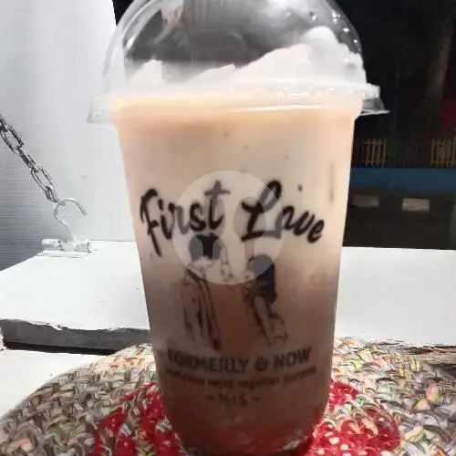 Gambar Makanan Minuman First Love, Bukittinggi, Jl Sutan Syahrir 9