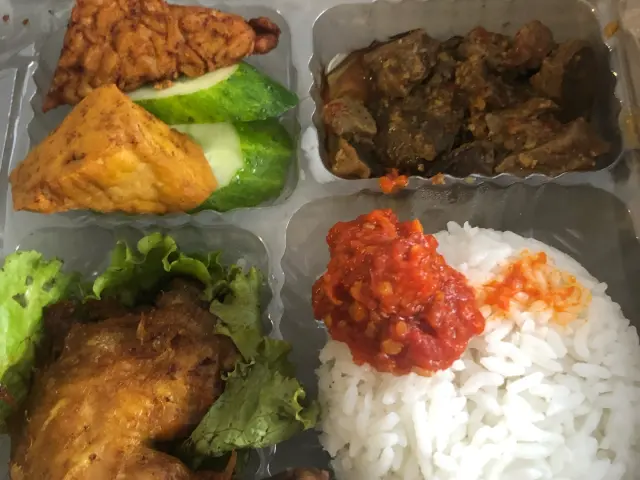 Gambar Makanan AyamTulangLunakKeratonan 3