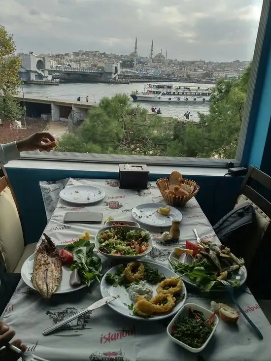 Salash Balık Cafe Restaurant'nin yemek ve ambiyans fotoğrafları 3