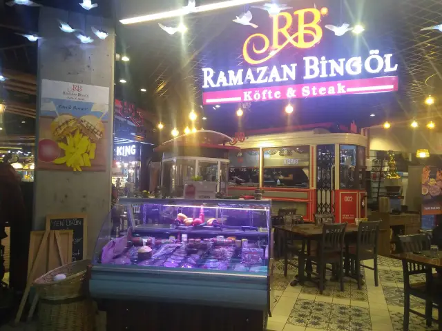 Ramazan Bingöl Köfte & Burger'nin yemek ve ambiyans fotoğrafları 6