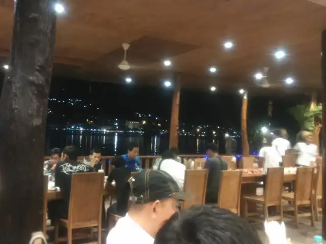 Gambar Makanan Rumah Laut Cafe & Restoran 6