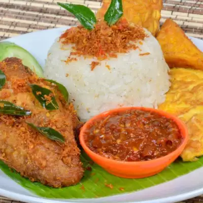 Ayam Paha Dada, Gading Nias