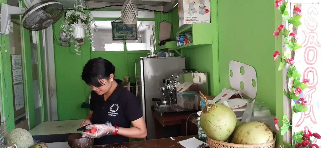 Gambar Makanan Warung Kecil Seminyak 15