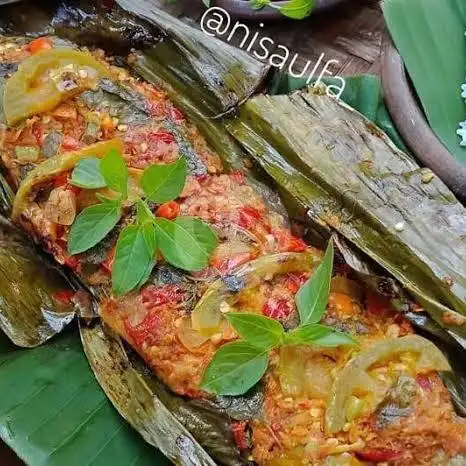 Gambar Makanan Ayam Geprek Bu Ning, Taman Kuliner UNY 7