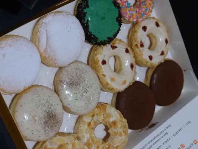Gambar Makanan Krispy Kreme 8
