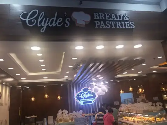 Clyde’s Bread & Pastries