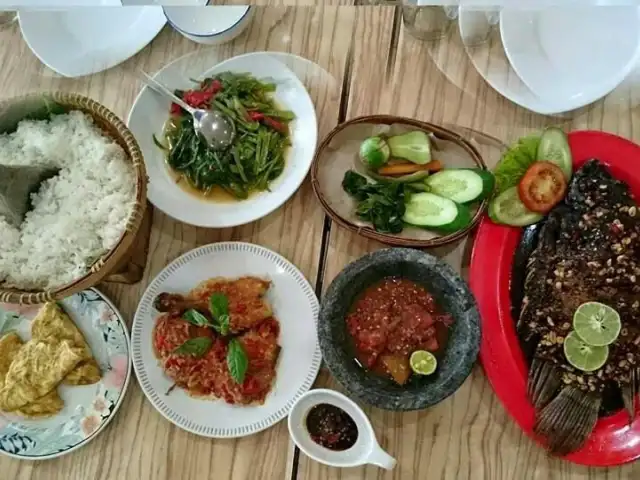 Gambar Makanan Karamba Resto 15