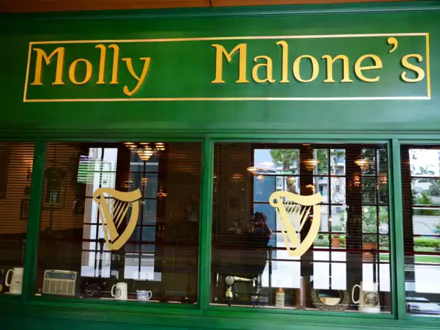Gambar Makanan Molly Malone's Irish Pub 16