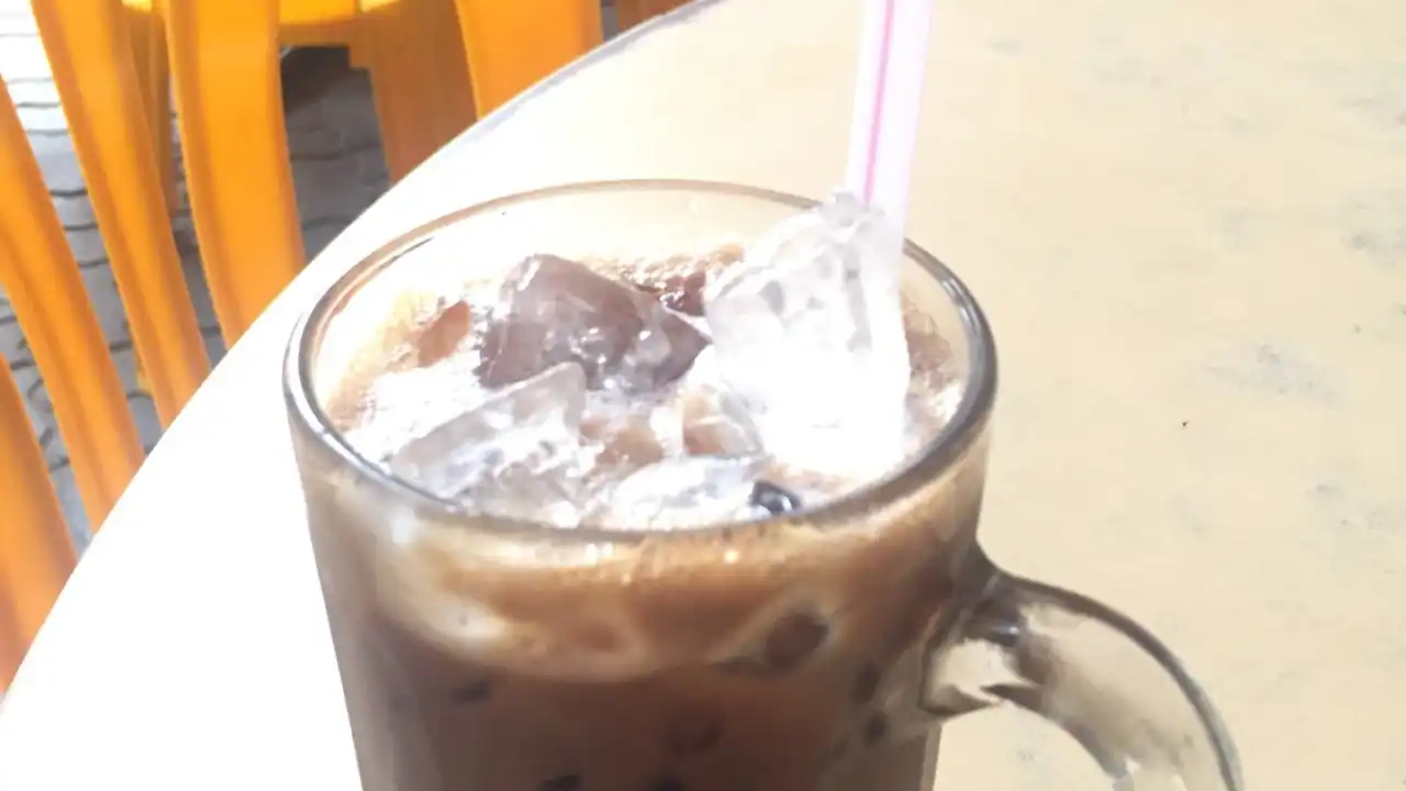 Kedai Kopi Satu Dua Tiga