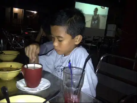 Gambar Makanan Bata merah cafe 14