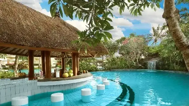 Coconuts Pool Bar - Grand Mirage Resort Thalasso