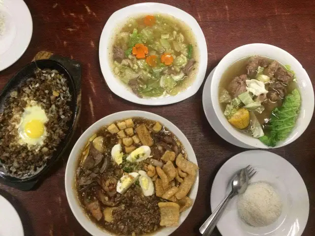 Andy's Famous Batangas Lomi and Bulalo Food Photo 11