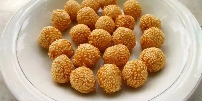 Onde-onde Pak Kumis