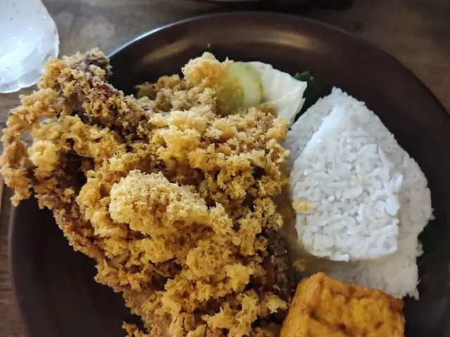 Gambar Makanan Ayam Kremes Kraton 35