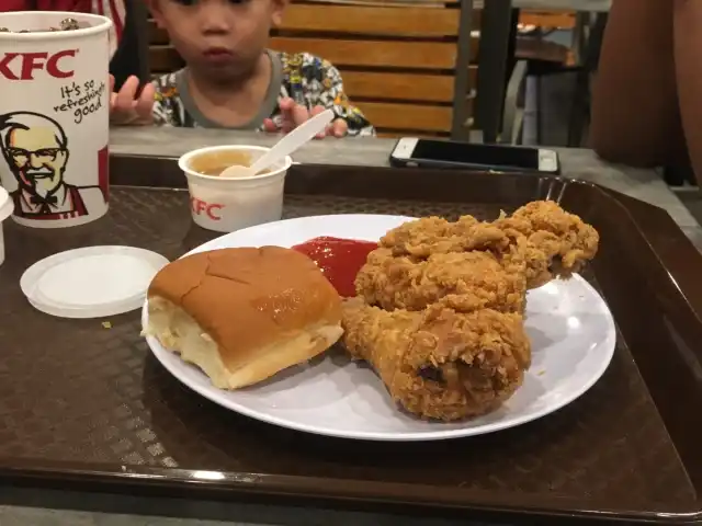 KFC Drive Thru Segamat Food Photo 5