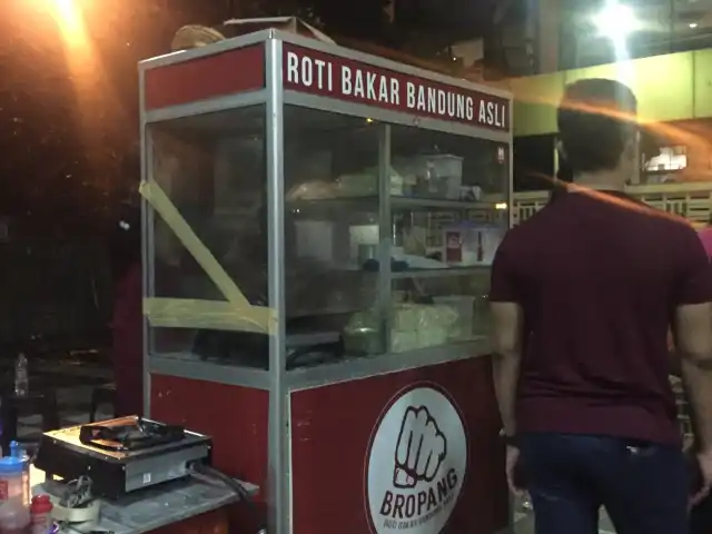 Gambar Makanan BROPANG "Roti Bakar Bandung Asli" 4