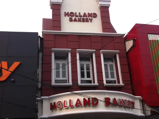 Gambar Makanan Holland Bakery 16