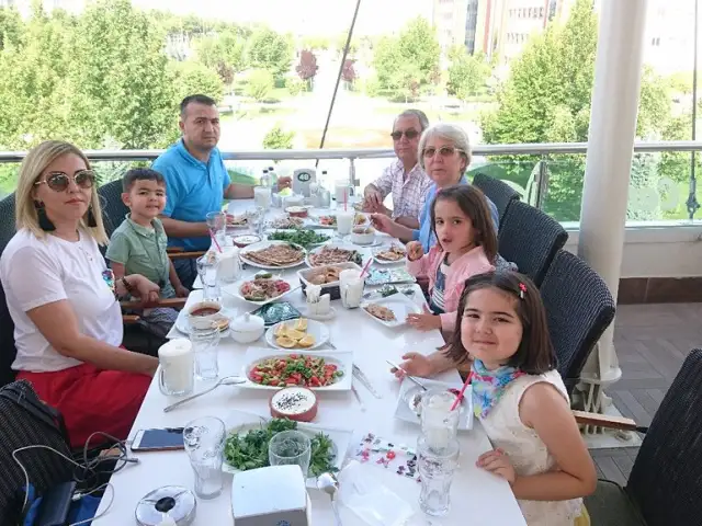 Cemo Restaurant'nin yemek ve ambiyans fotoğrafları 76