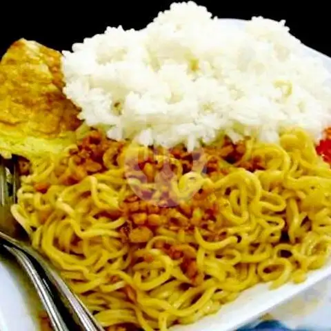 Gambar Makanan Spesial Nasi Telur Bang Umar, Brontokusuman 5