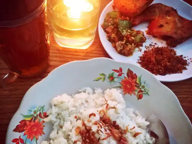 Gambar Makanan Ayam Mercon Rumah Betawi BSD 5