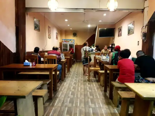 Gambar Makanan Warung Family Seminyak 4