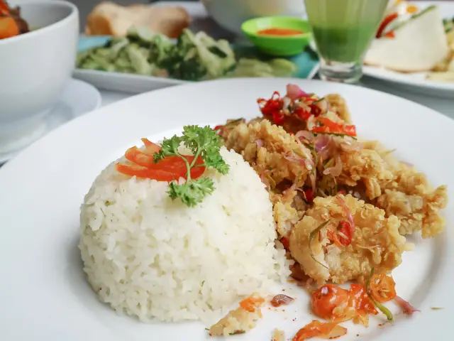 Gambar Makanan Canteen Bintaro 8