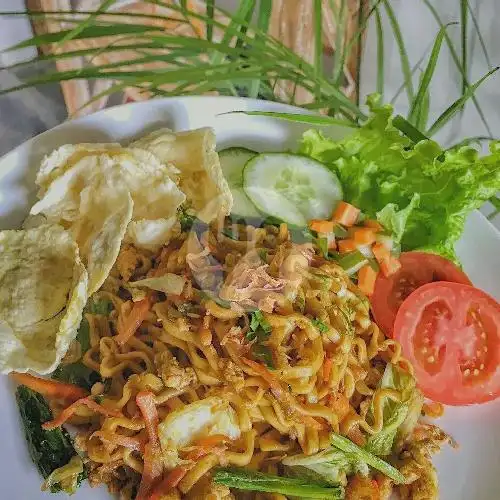 Gambar Makanan 8twenty Warung, Batu Belig 3