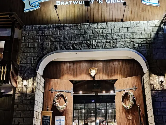 Gambar Makanan Bavarian Haus Bratwurst & Grill 17