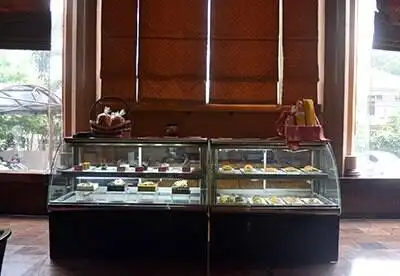 Gambar Makanan Seruni Lounge - Ambhara Hotel 15