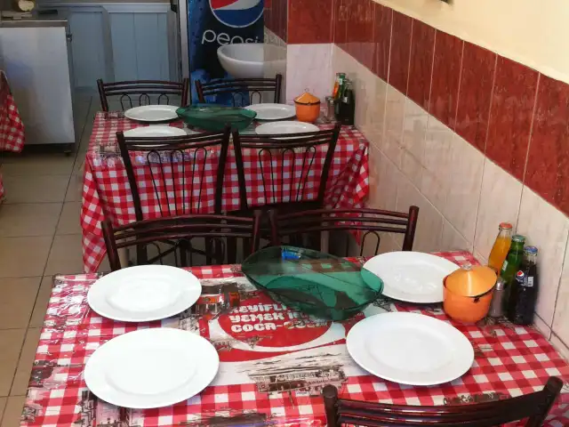 Çınar Köfte'nin yemek ve ambiyans fotoğrafları 1