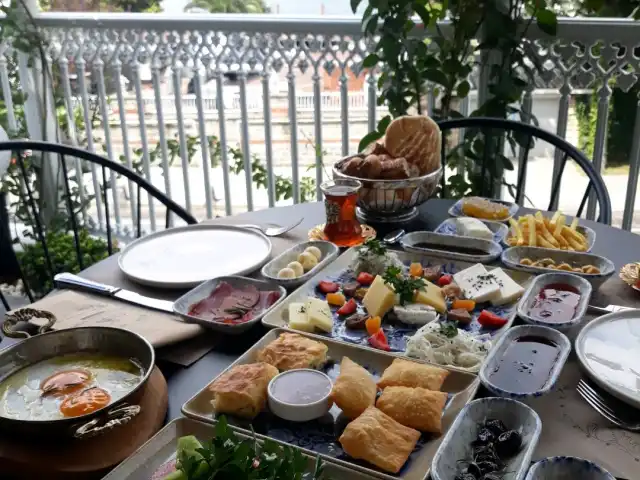 Nilhan Sultan Köşkü Paşalimanı'nin yemek ve ambiyans fotoğrafları 12
