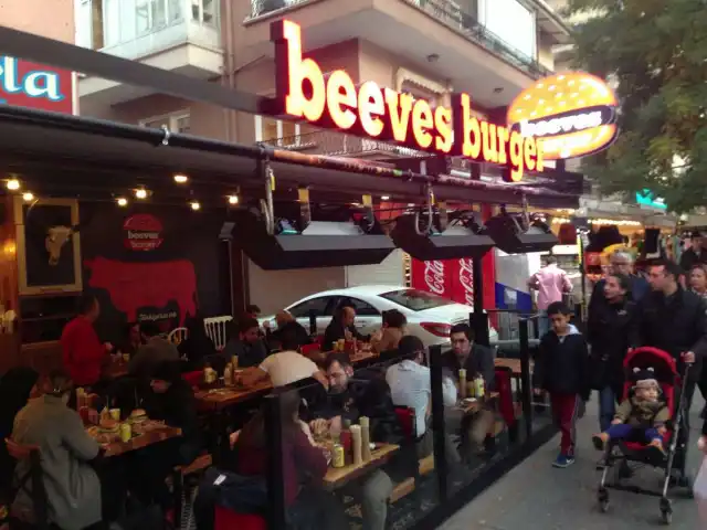 Beeves Burger & Steakhouse'nin yemek ve ambiyans fotoğrafları 11