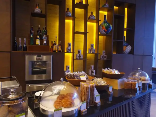 Gambar Makanan TLounge-DoubleTreebyHiltonHotelJakarta 17