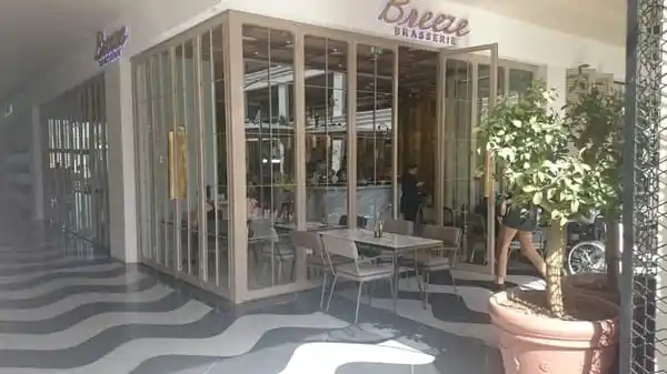 Breeze Brasserie