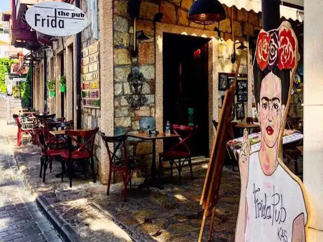 Frida Pub'nin yemek ve ambiyans fotoğrafları 24