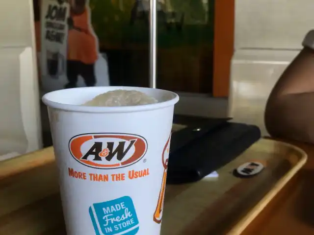 A&W Food Photo 6