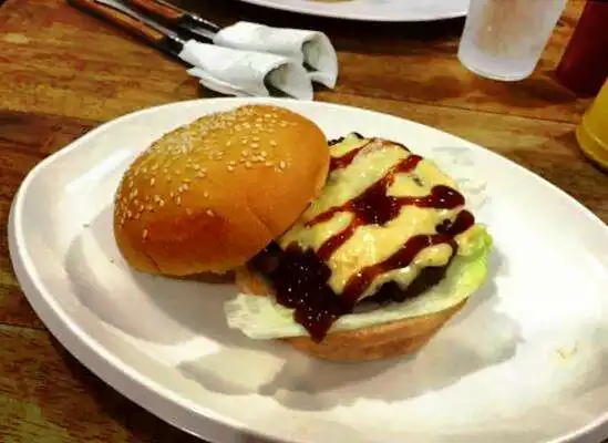 Carbs Burger Grille Food Photo 12