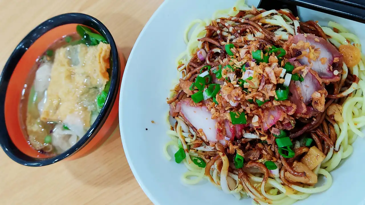 Luhoo Signature Curry Mee @ Restoran Kuchai Lama