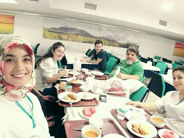 Biruni Üniversitesi Yemekhane'nin yemek ve ambiyans fotoğrafları 2