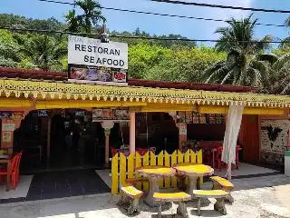 Hazeme seafood restaurant