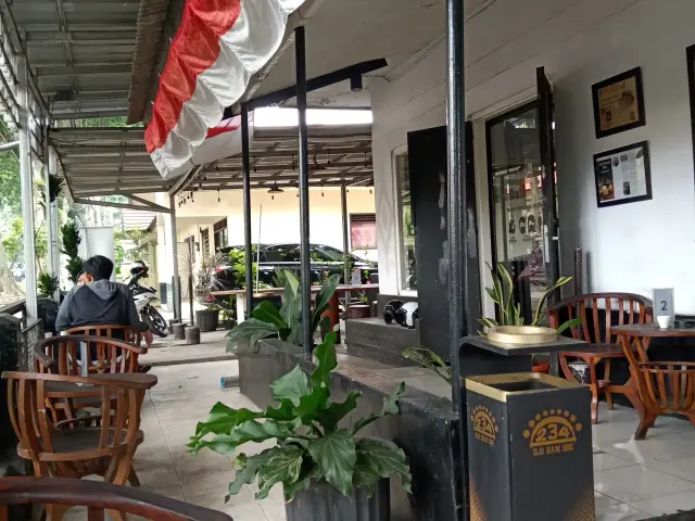 Gambar Makanan Malabar Mountain Coffee Shop 3