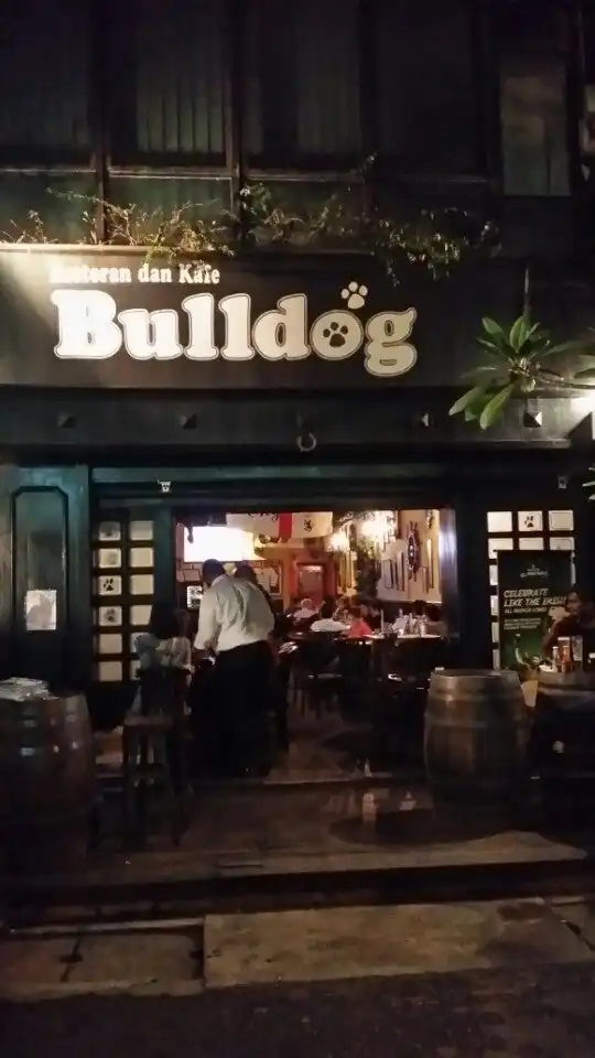 Bulldog Restaurant & Pub Food Photo 6