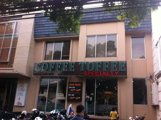 Coffee Toffee terdekat Restoran dan Tempat Makan Kafe terdekat di Jakarta