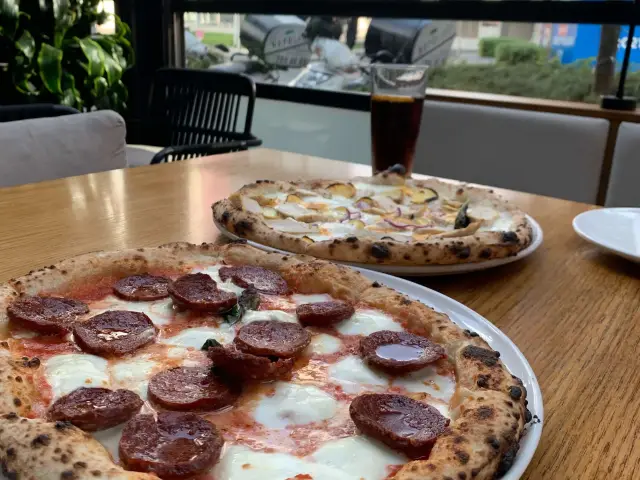 Pizza Napolist'nin yemek ve ambiyans fotoğrafları 1