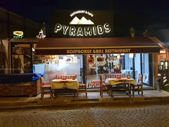 Pyramid Cafe&Restaurant Goztepe'nin yemek ve ambiyans fotoğrafları 15