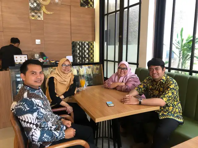 Gambar Makanan Aromanis Restaurant 11