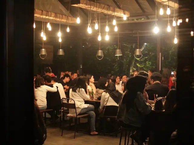 Gambar Makanan Sakapatat Brew House & Resto 3