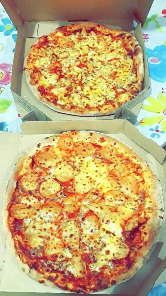 Domino's Pizza Food Photo 14